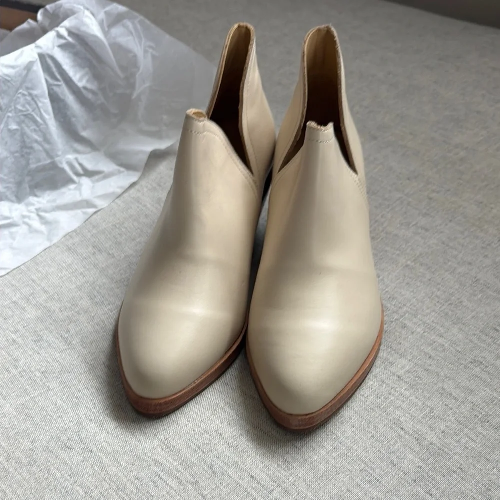 New! Nisolo Cream Ankle Booties Minimalist Design comfortable - Picture 3 of 8